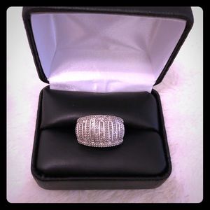 Authentic diamond ring